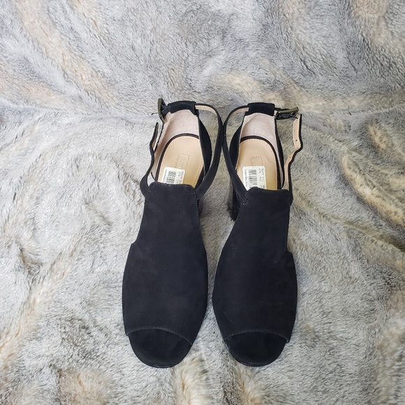 Moving sale💫 Antonio Melani Suede Block Heel Sandals - Picture 2 of 5